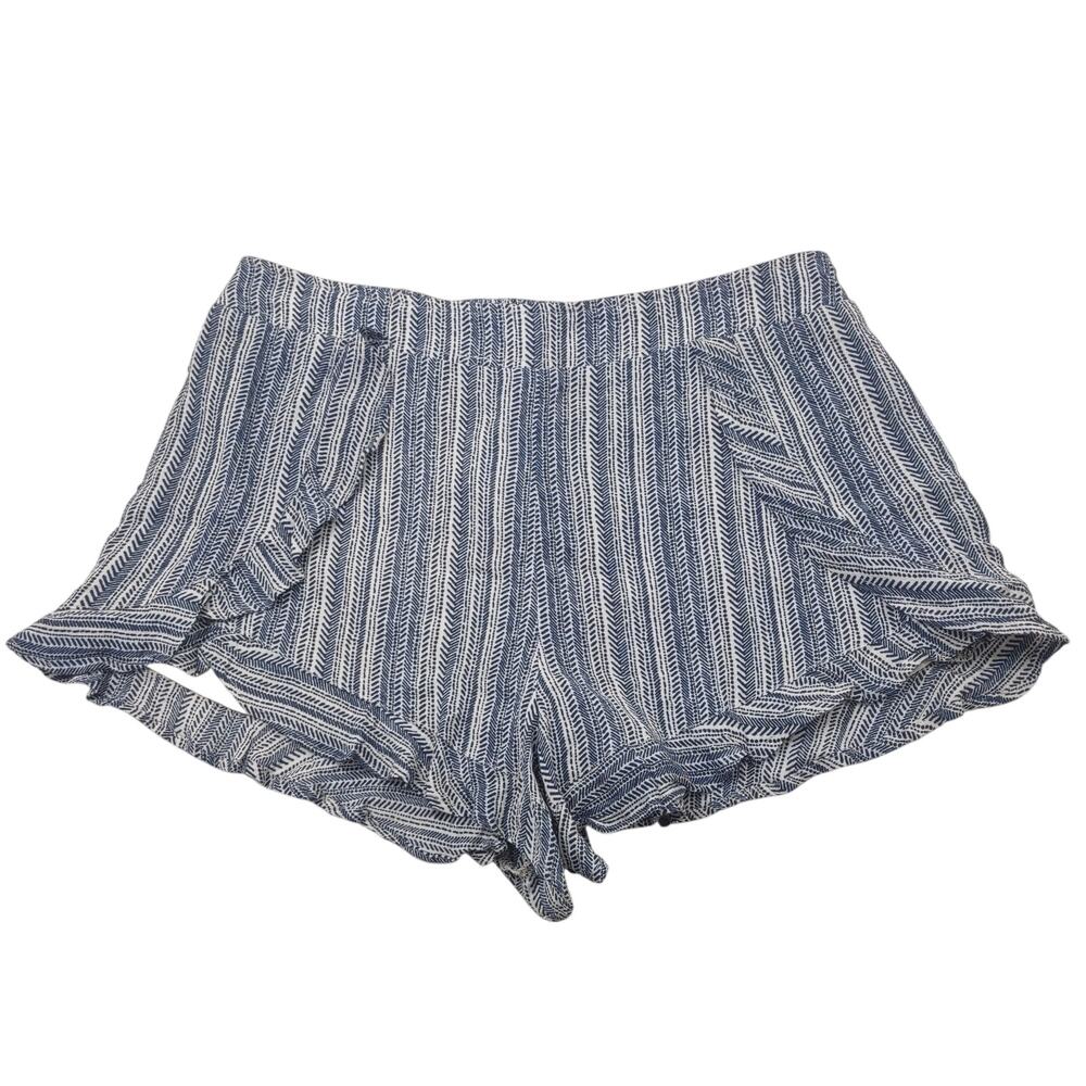 American Threads, NWT Ruffle Shorts, Size Medium